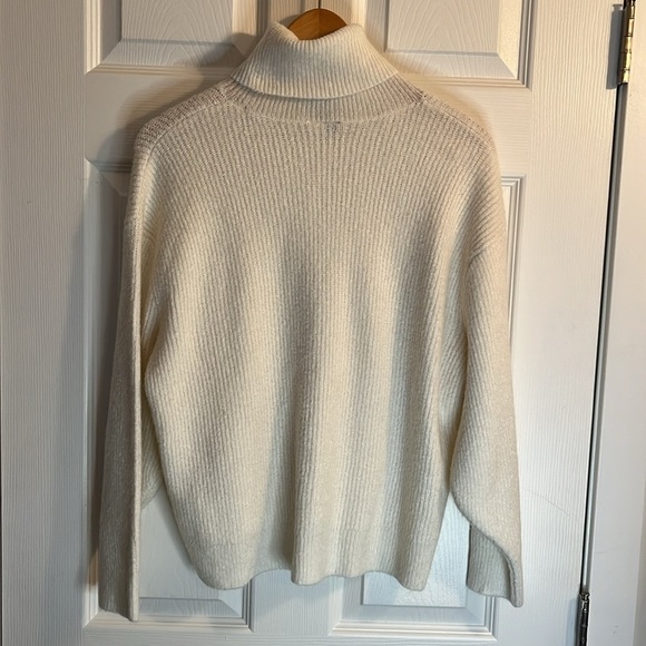 H&M Divided turtle neck Women's S cream relaxed fit - Picture 6 of 9